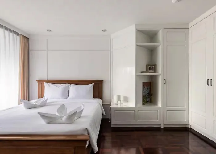 Trinity 3br View Silom *