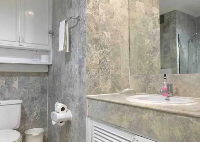 Trinity 3br View Silom شقة *